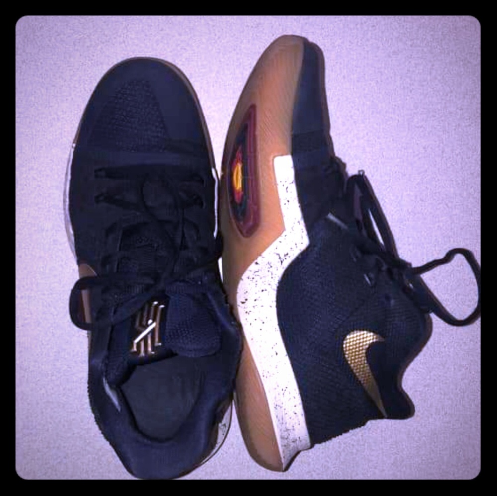 Kyrie 4